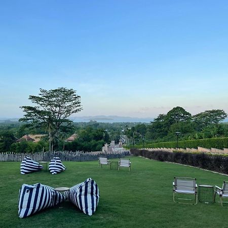 Ozone Villa Phuket Pa Khlok Εξωτερικό φωτογραφία