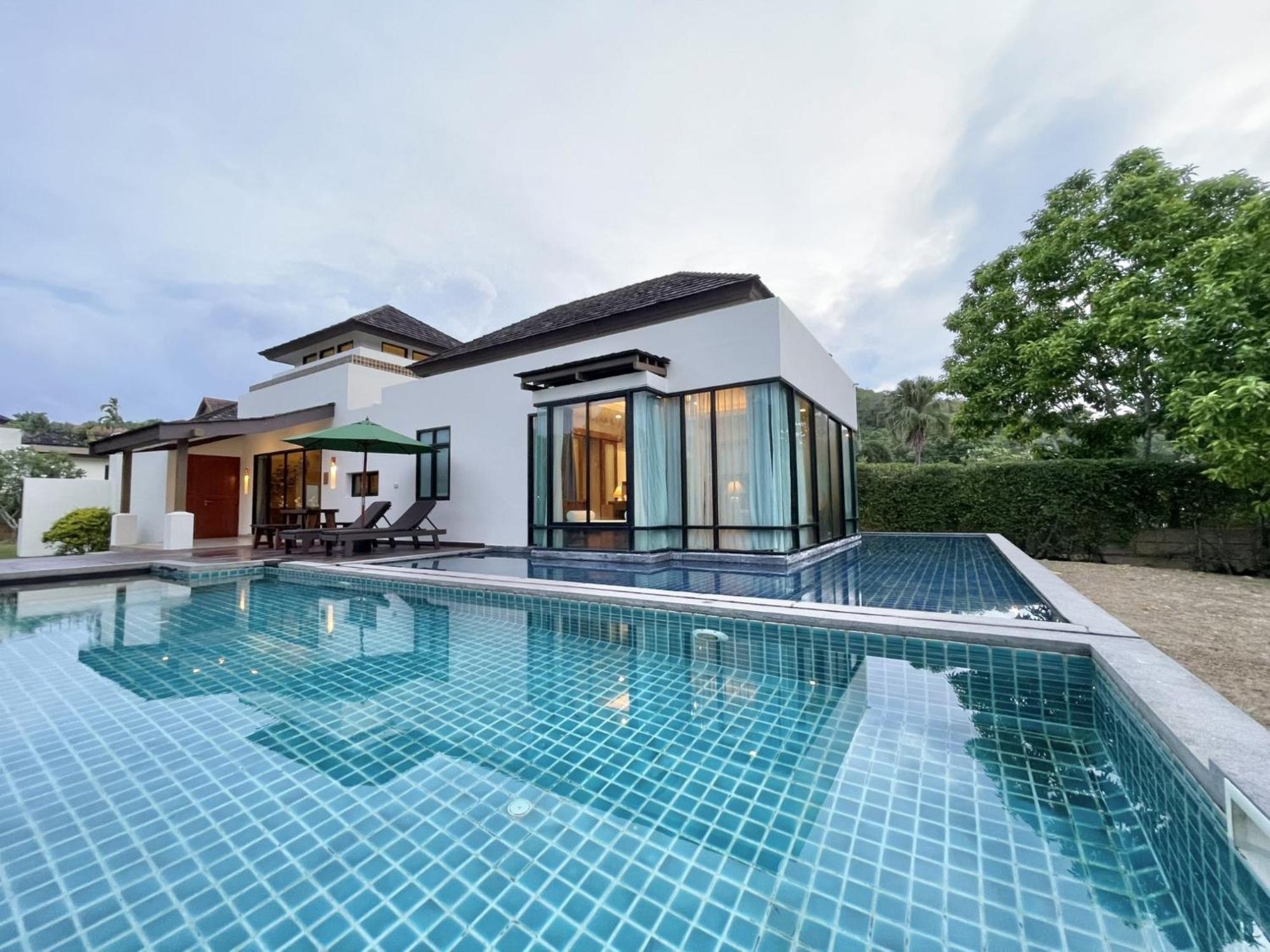 Ozone Villa Phuket Pa Khlok Εξωτερικό φωτογραφία
