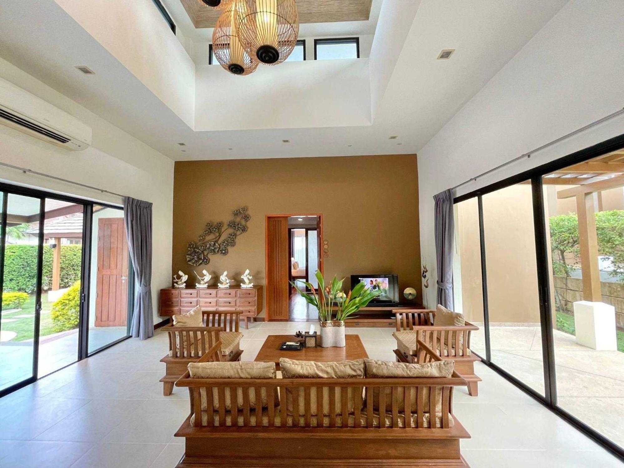 Ozone Villa Phuket Pa Khlok Εξωτερικό φωτογραφία