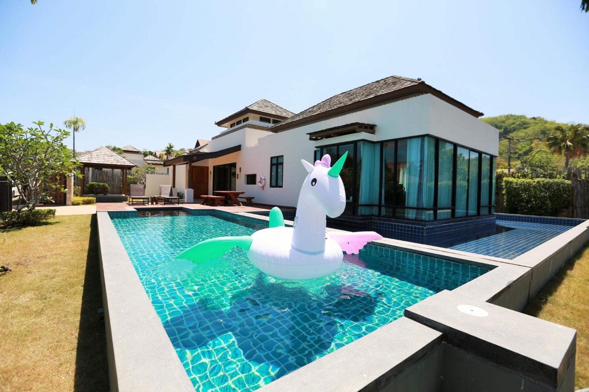 Ozone Villa Phuket Pa Khlok Εξωτερικό φωτογραφία