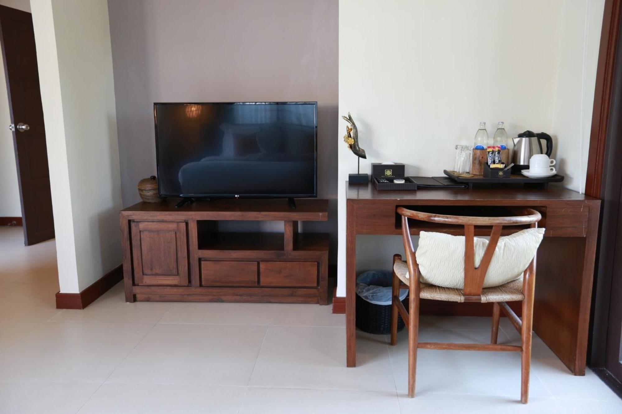 Ozone Villa Phuket Pa Khlok Εξωτερικό φωτογραφία