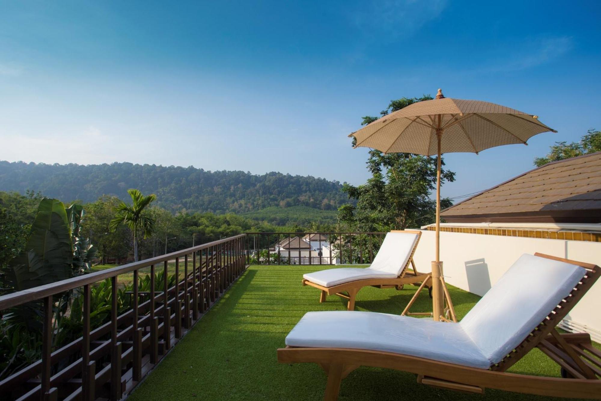 Ozone Villa Phuket Pa Khlok Εξωτερικό φωτογραφία